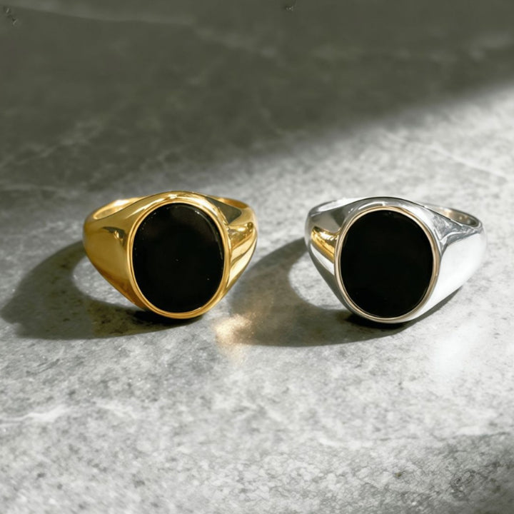 CopyMinimalist Oval Black Agate Titanium Steel Ring (Light Luxury Business Style)