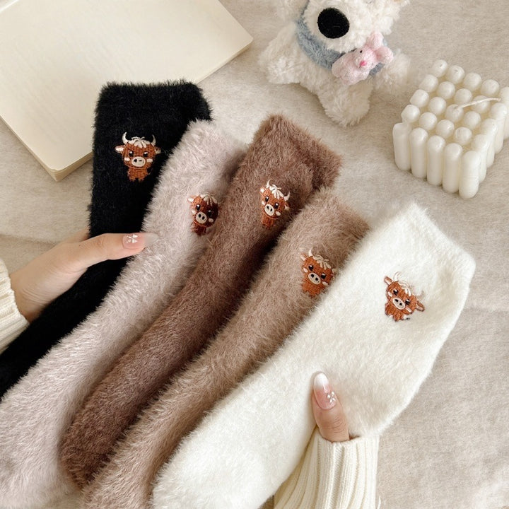 🔥Women's Cute Warm Highland Cow Embroidered Plush Socks
