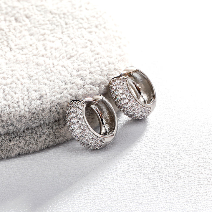Full Diamond Inlaid Oval Hoop Earrings (Luxury Versatile Personalized Style)