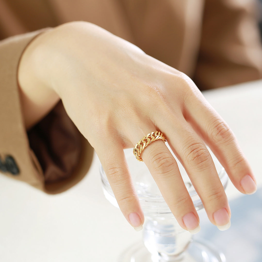 Minimalist Braided Cuban Link Ring (Light Luxury Street Style)