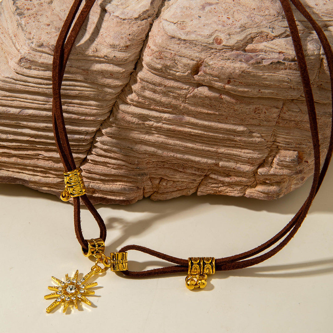 Velvet Double-Layer Sunburst Choker (Retro Light Luxury Style)