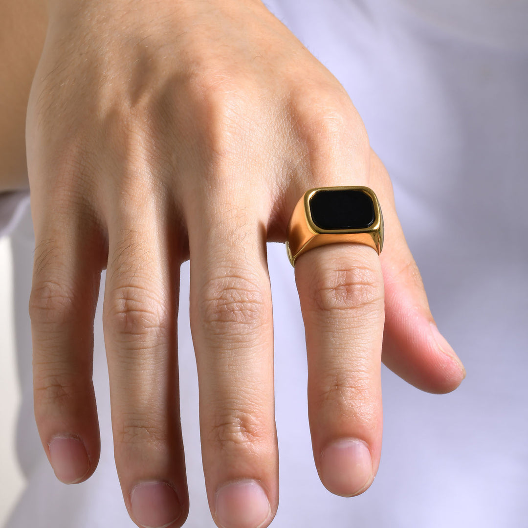 Minimalist Square Black Ring Gold (Minimalist Light Luxury Business Style)