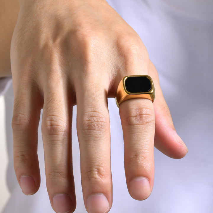 Minimalist Square Black Ring Gold (Minimalist Light Luxury Business Style)