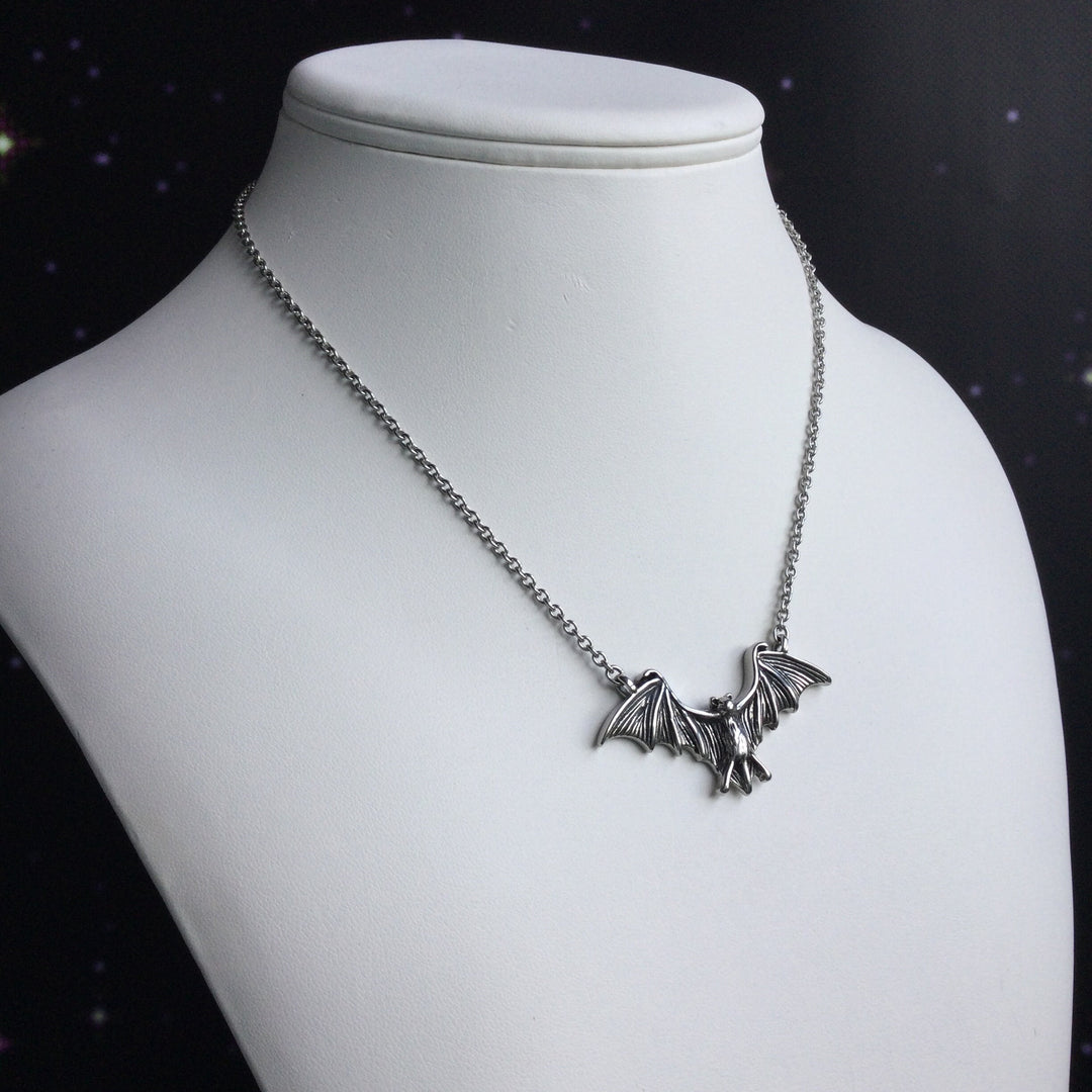 Gothic Retro Bat Cuban Chain Choker (Dark Punk Style)