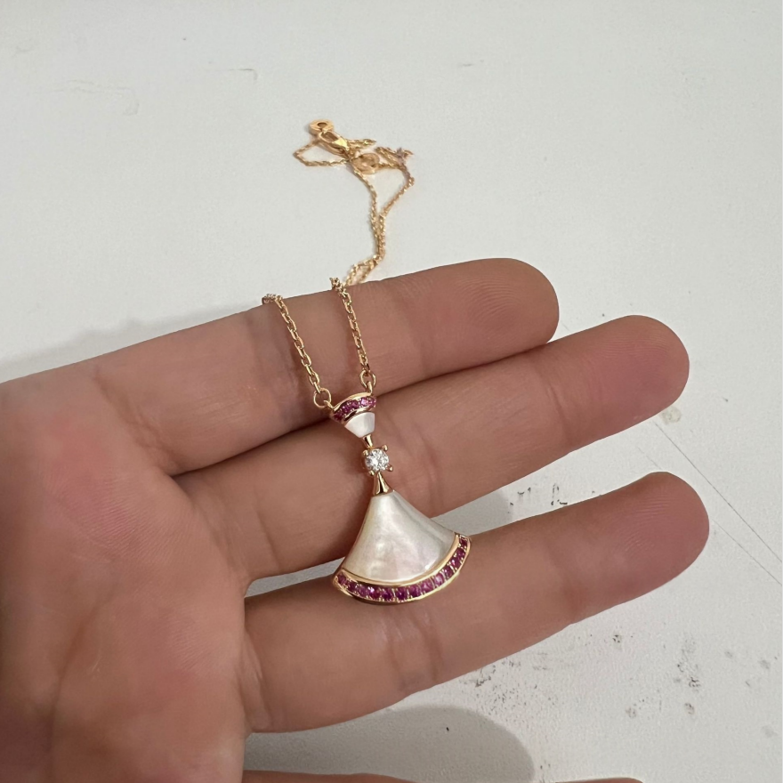 Luxury Skirt Shape Fan Necklace Set (High-End Pavé Gemstone Choker)