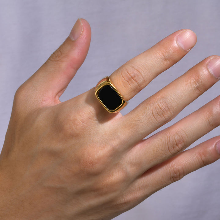 Minimalist Square Black Ring Gold (Minimalist Light Luxury Business Style)