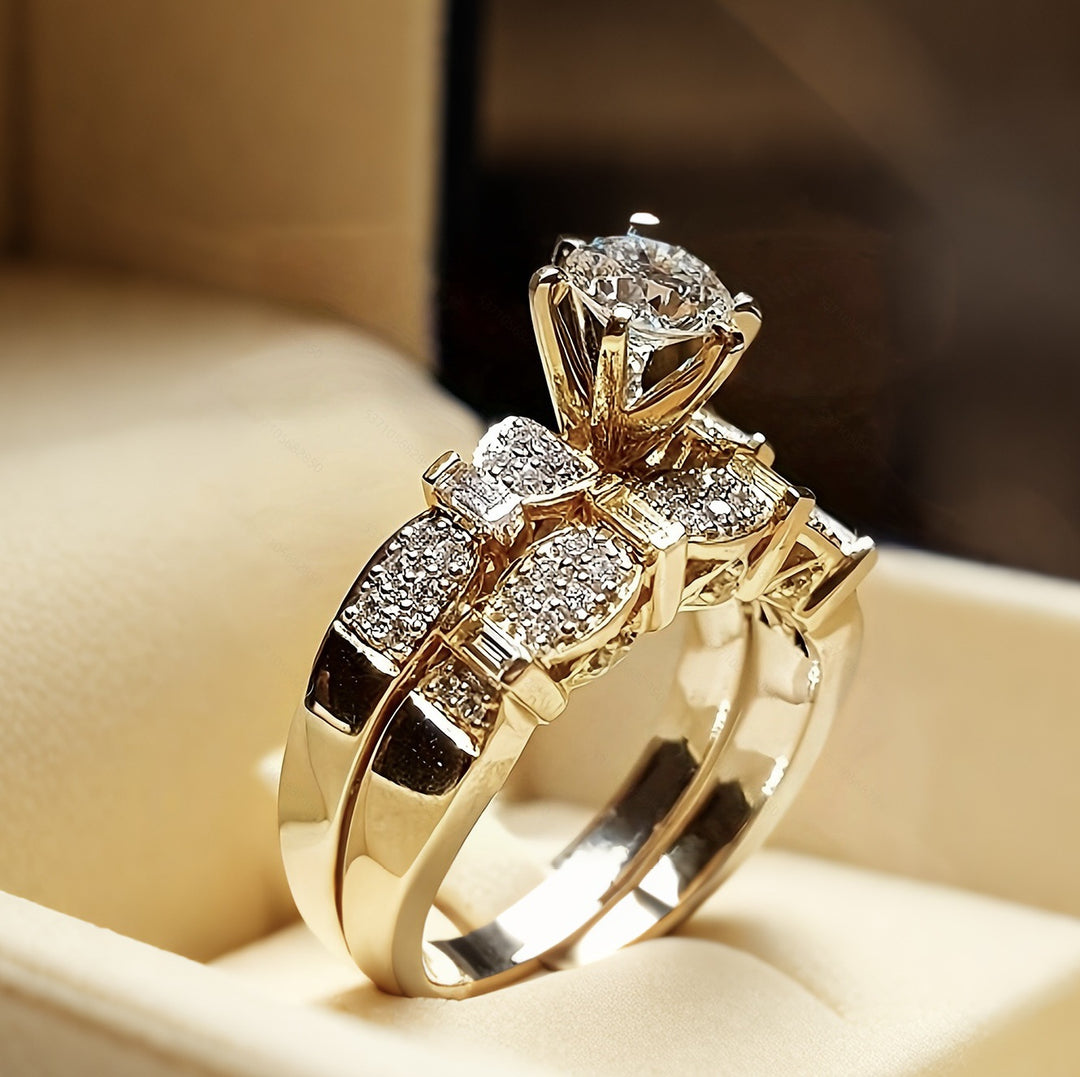 Gold‑Tone Bow‑Detail Round‑Center Two‑Piece Ring Set