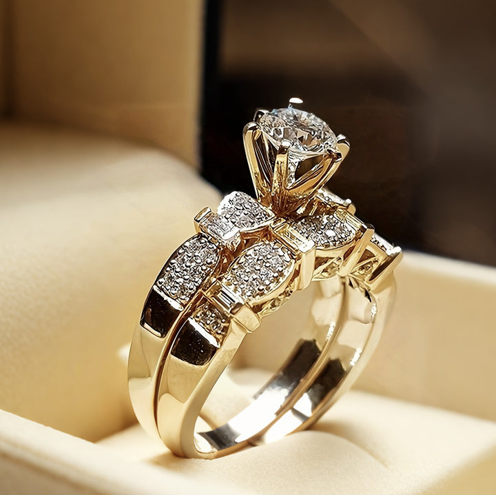Gold‑Tone Bow‑Detail Round‑Center Two‑Piece Ring Set