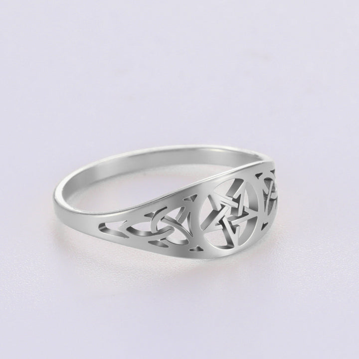 Cutout Pentagram Celtic Knot Ring (Dark Niche Personalized Style)