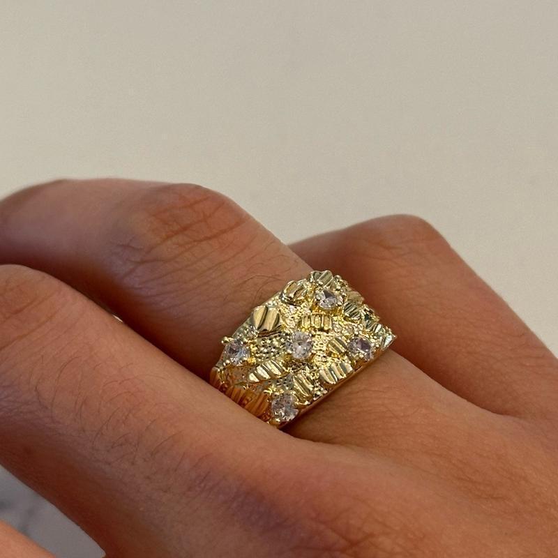 Vintage Textured diamond Wide Band Ring (Luxury Statement Ring)