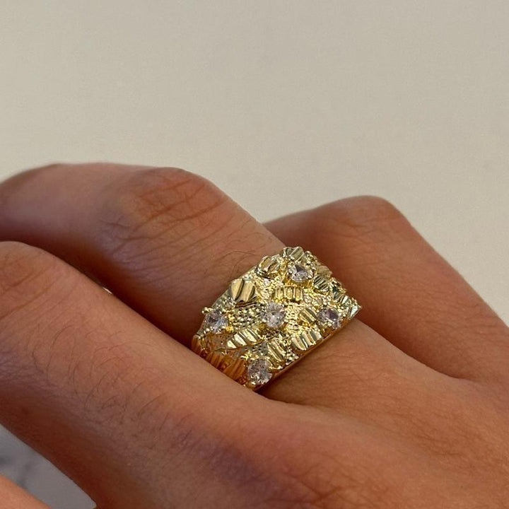 Vintage Textured diamond Wide Band Ring (Luxury Statement Ring)