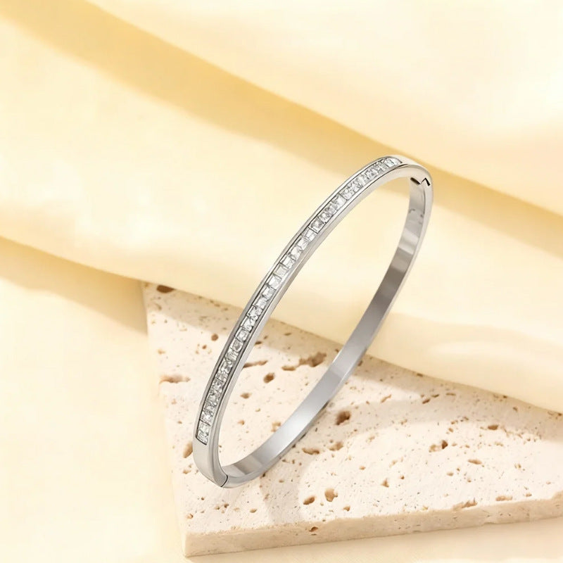 Multi-Element Light Luxury Bangle Set (Exquisite Versatile Style)
