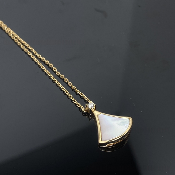 Luxury Skirt Shape Fan Necklace Set (High-End Pavé Gemstone Choker)
