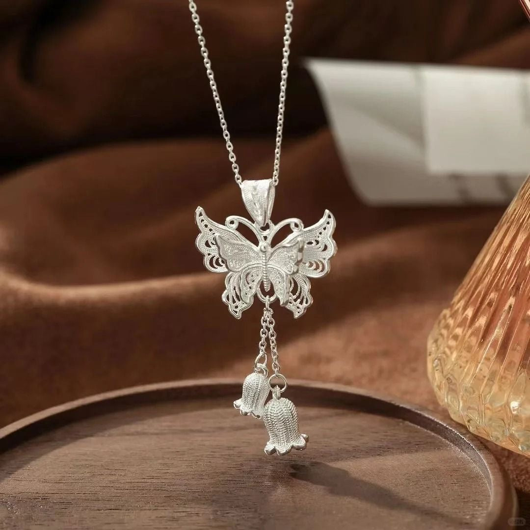 Vintage Double Layer Butterfly Lily of the Valley Pendant Necklace, Antique Silver Ethnic Hollow Pattern Collarbone Chain