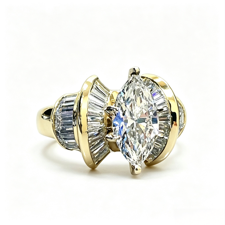 Marquise‑Cut Centre Diamond Baguette‑Accent Two‑Tone Vintage Women’s Ring