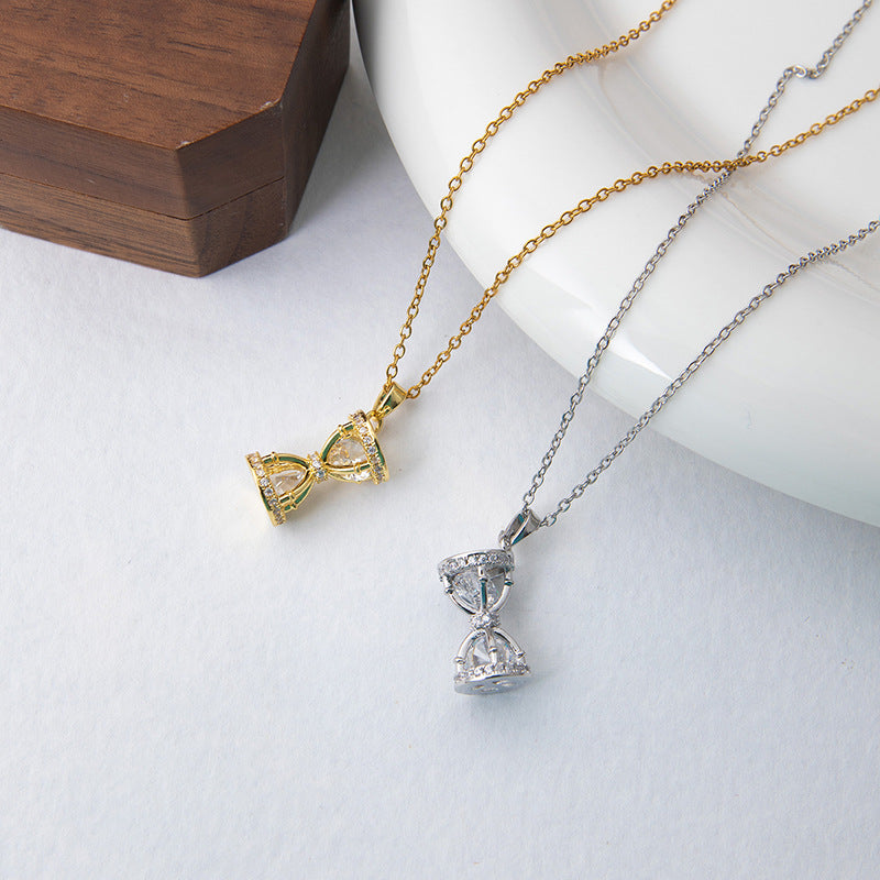 Hourglass Pave Diamond Choker (Light Luxury Niche Commemorative Style)
