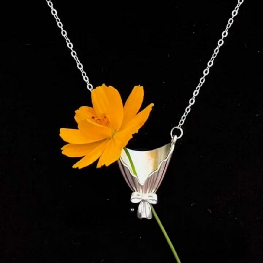 Bow Bouquet Pendant Necklace, Dainty Locket For Fresh & Dried Flowers, Gold & Silver Two-Tone Romantic Art Collarbone Chain