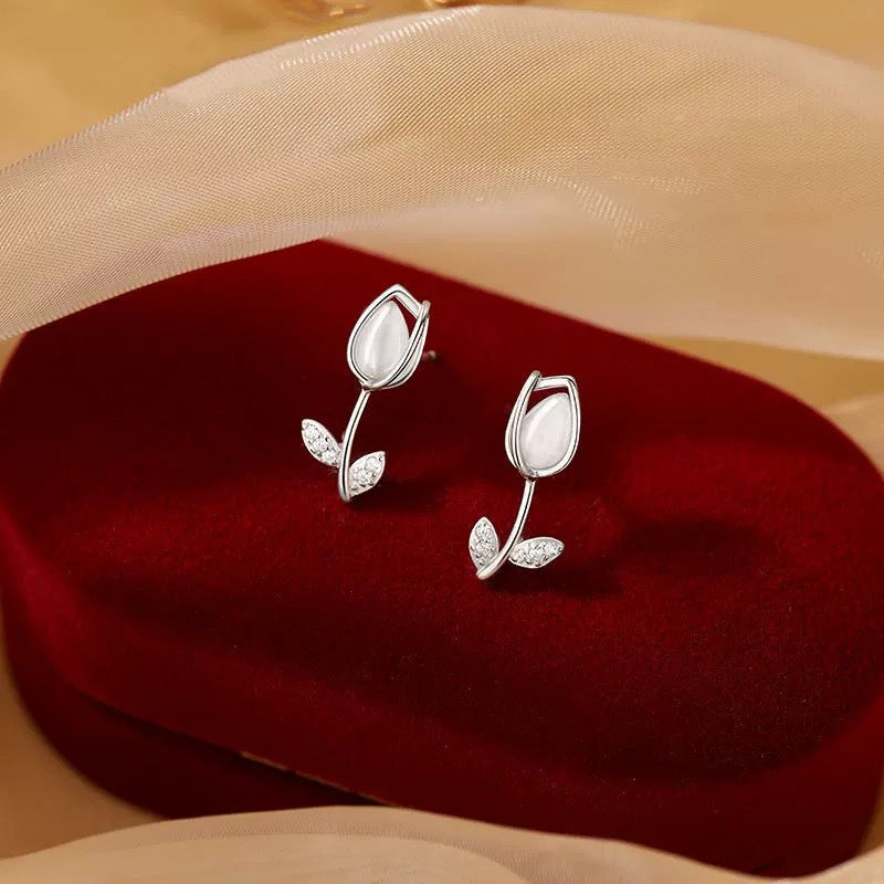 Tulip Cat's Eye Earring Set (Light Luxury Niche Fresh Earrings)
