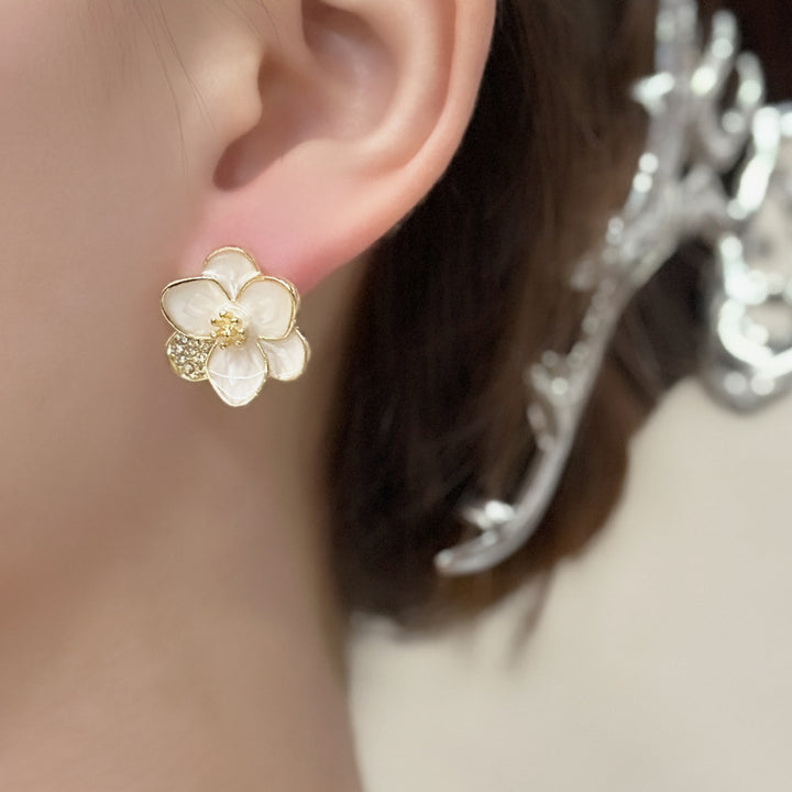 French White Flower Earring Set (Luxury Gentle Elegant Earrings)