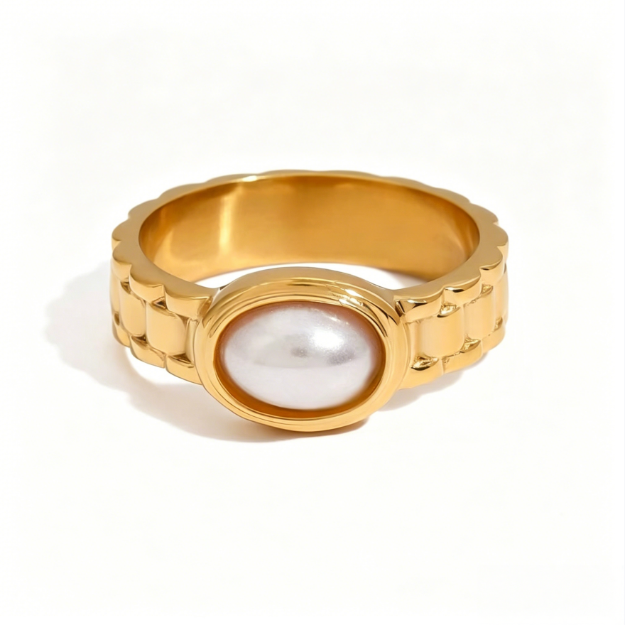 Chain Scalloped Oval Pearl Gold Plated Ring, Vintage Light Luxury Titanium Steel Statement Band