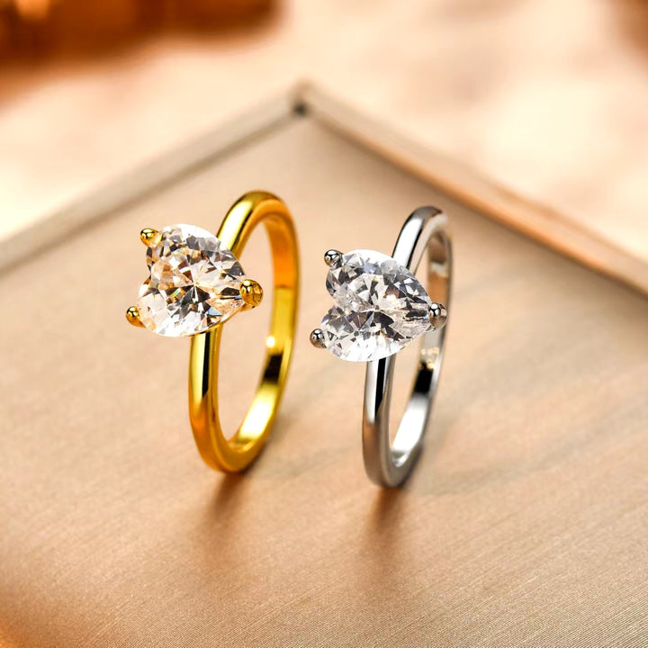 Heart Diamond Three-Prong Solitaire Ring (2 Colors Delicate Engagement Band)