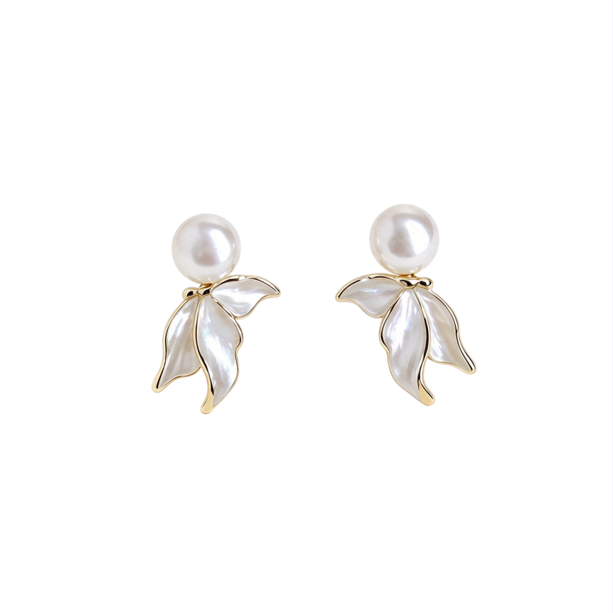S925 Silver Pearl Mermaid Tail Stud Earrings