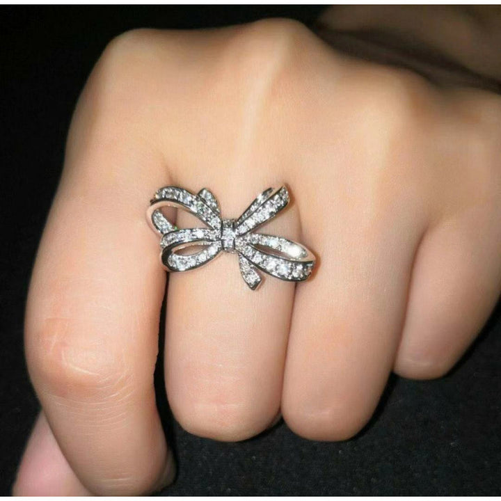 Pavé diamond Bow Ring (Luxury Gentle Sweetheart Statement Band)