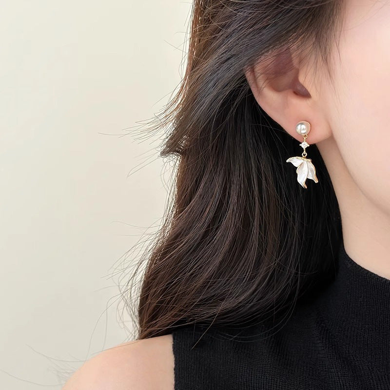 S925 Silver Pearl Mermaid Tail Stud Earrings