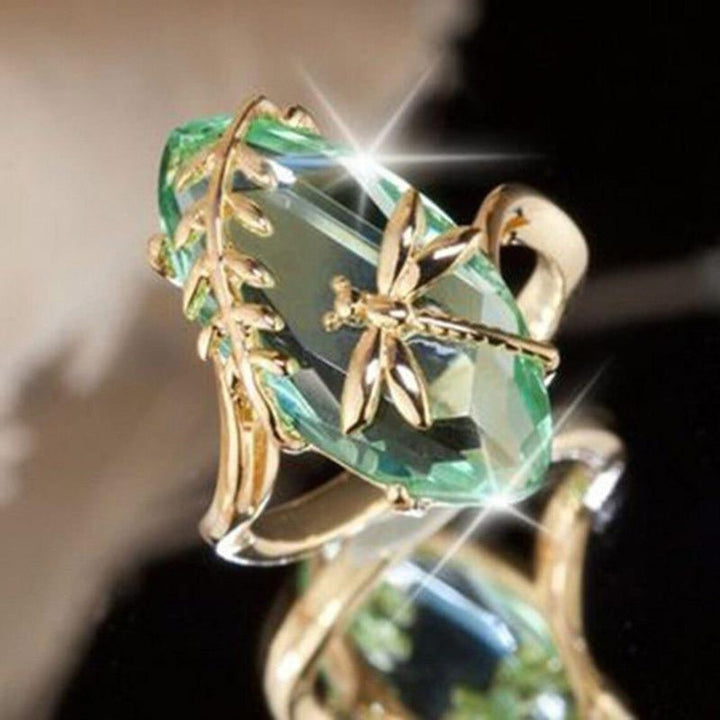 Twisted‑Leaf Irregular Green Gem Ring, Two‑Tone Options