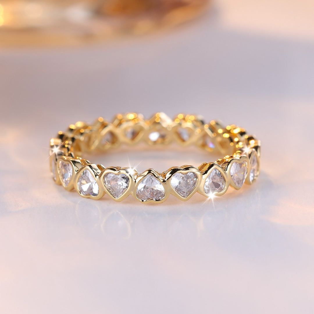 Full Eternity Heart Bezel Set Ring, Continuous Heart Shape All Around Diamond Band Gold Silver Romantic Stacking Jewelry For Women