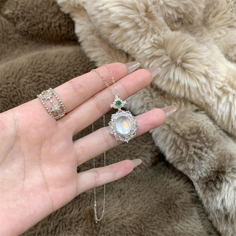 Moonstone Halo Gemstone Necklace (Light Luxury Niche Elegant Necklace)