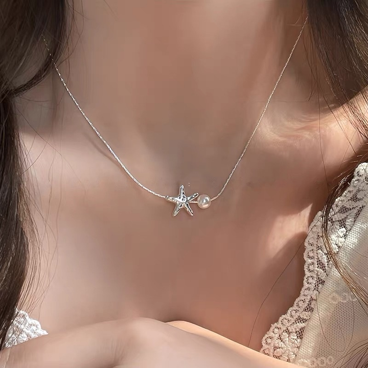 Starfish & Pearl Pendant Necklace (Silver Ocean-Inspired Choker)