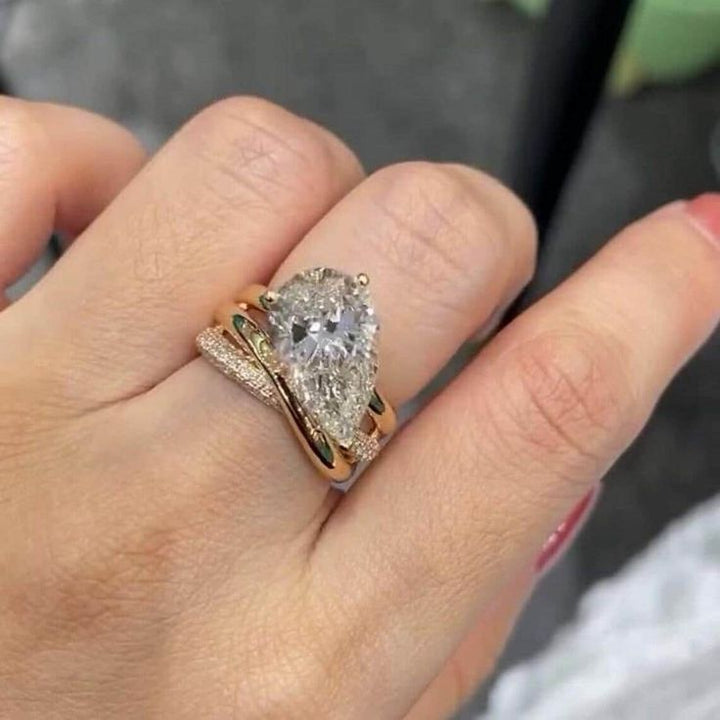 Pear‑Shaped Teardrop Stone Twisted Shank Women’s Engagement Ring