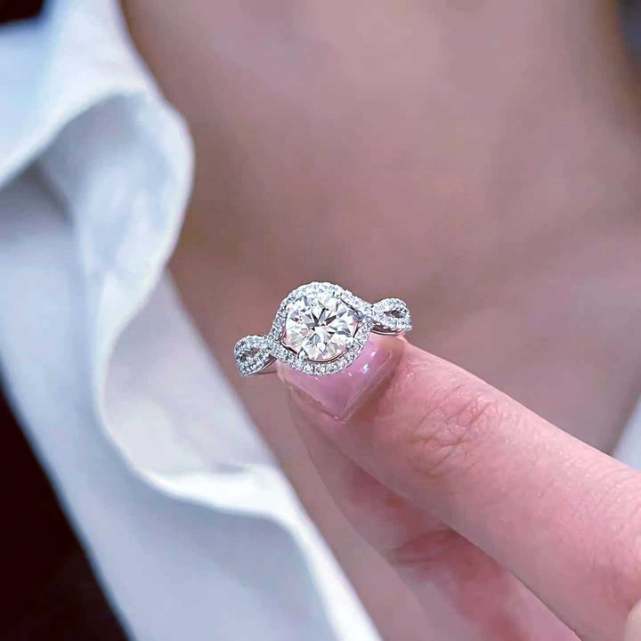 Halo-Set Round Diamond Twisted Shank Ring (Luxury Romantic Proposal Style)