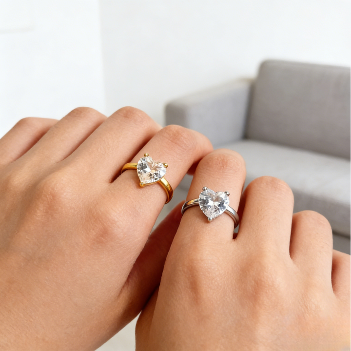 Heart Diamond Three-Prong Solitaire Ring (2 Colors Delicate Engagement Band)