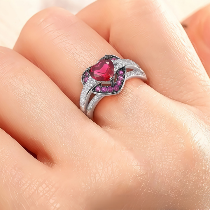 Heart‑Shaped Magenta Diamond Halo Ring