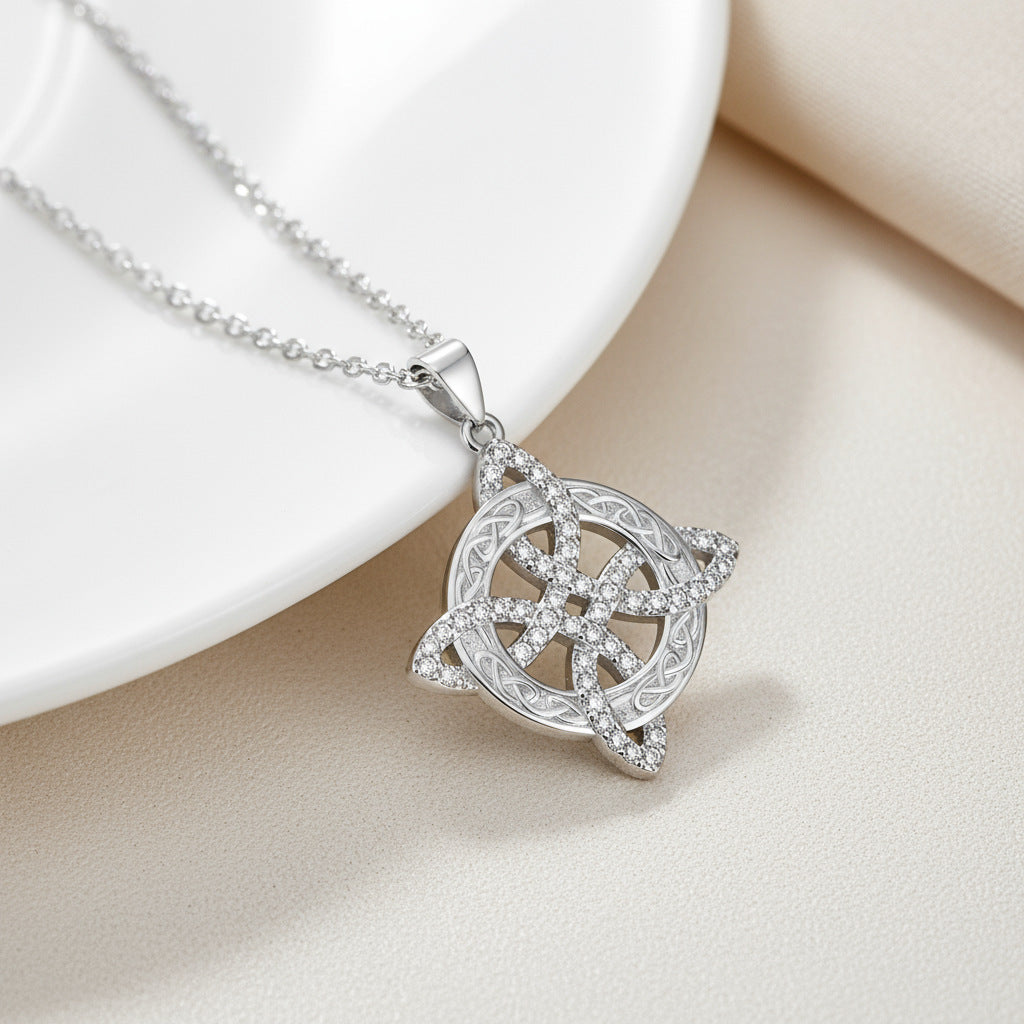 S925 Sterling Silver Diamond-Studded Celtic Four-Leaf Knot Necklace (Light Luxury Ethnic Memorial Style)