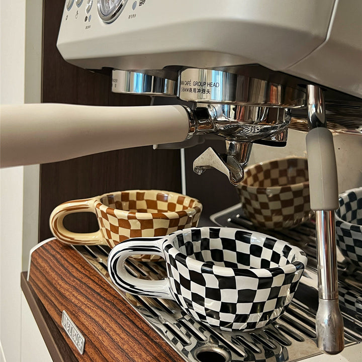 Checkerboard Pattern Retro Ceramic Mug (Niche Art Style Series)
