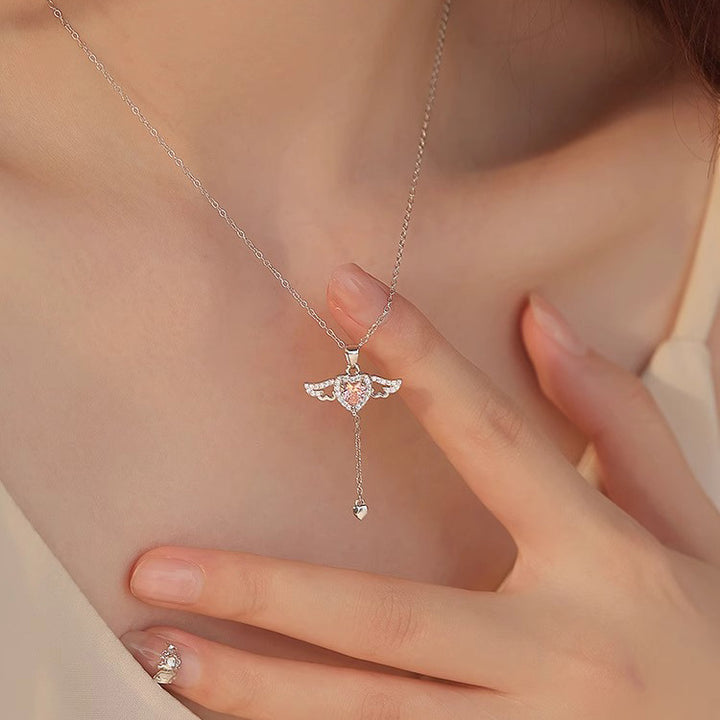 Cupid's Heart - A luxurious and sophisticated zircon necklace for versatile women.