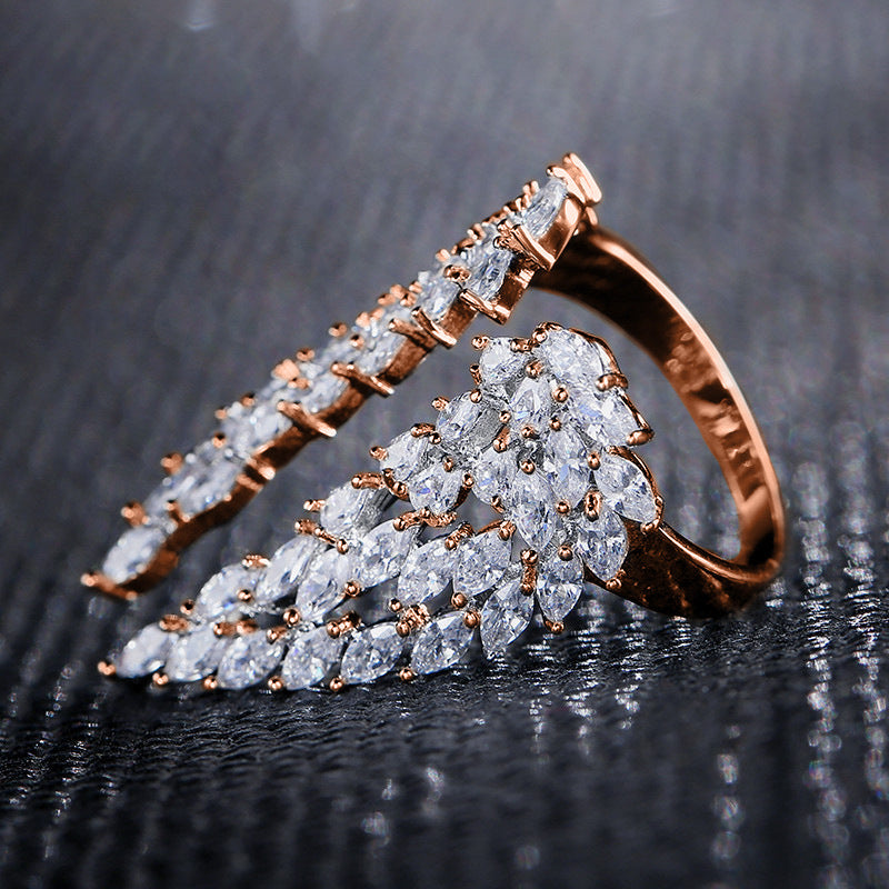 Full‑Paved V‑Shaped Wing Open Ring, 3‑Color Options