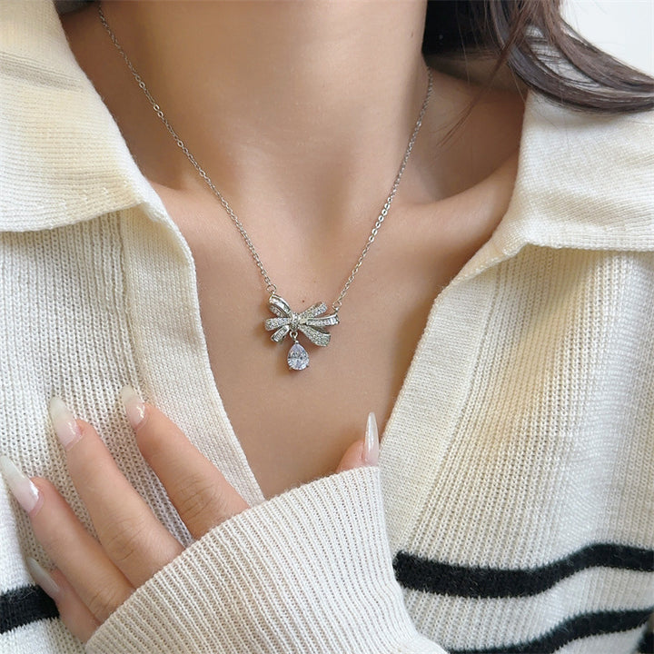 Pavé Bow & Pear Cut Diamond Choker (Light Luxury Niche Elegant Necklace)