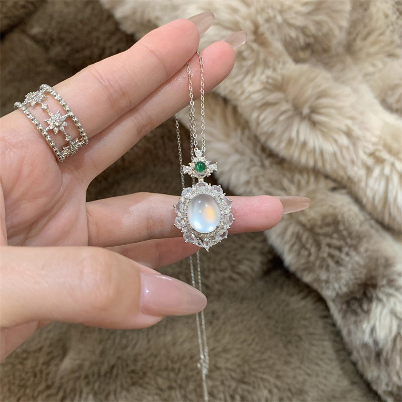 Moonstone Halo Gemstone Necklace (Light Luxury Niche Elegant Necklace)