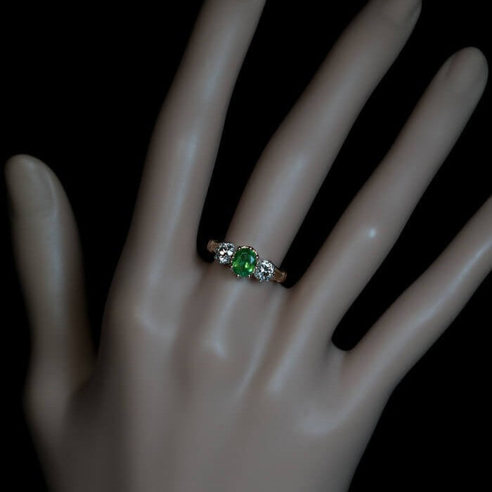 Three‑Stone Oval Peridot Vintage Ring