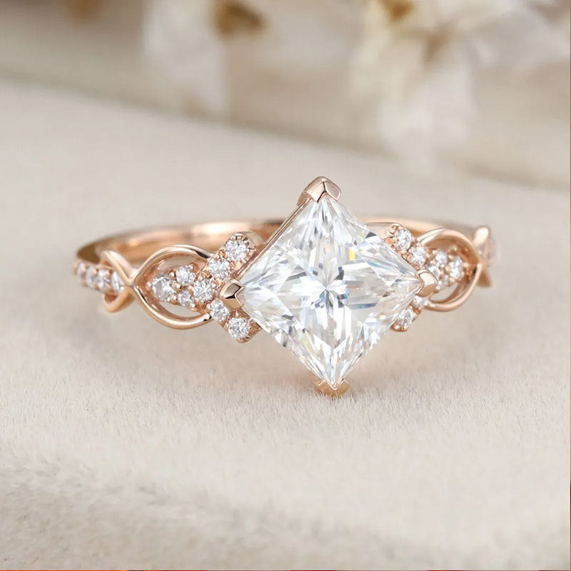 Princess Cut Diamond & Vine Openwork Ring (Light Luxury Romantic Proposal Style)