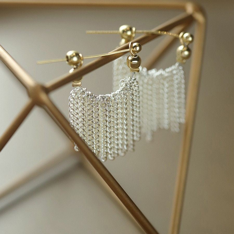 Gold-Silver Contrast Tassel Drop Earrings (Light Luxury Dynamic Atmosphere Earrings)
