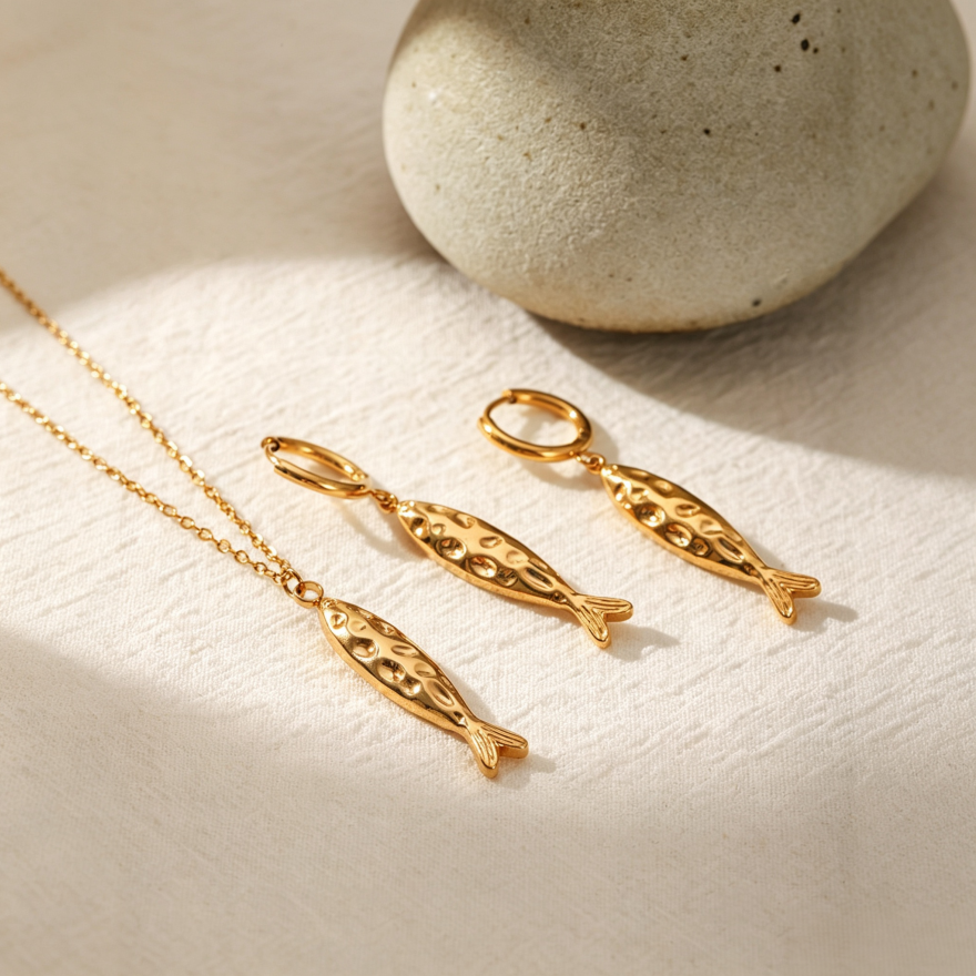 S925 Silver Gold‑Plated Hammered Fish Jewelry Set, Vintage Textured Fish Pendant Necklace & Huggie Earring 2‑Piece Set