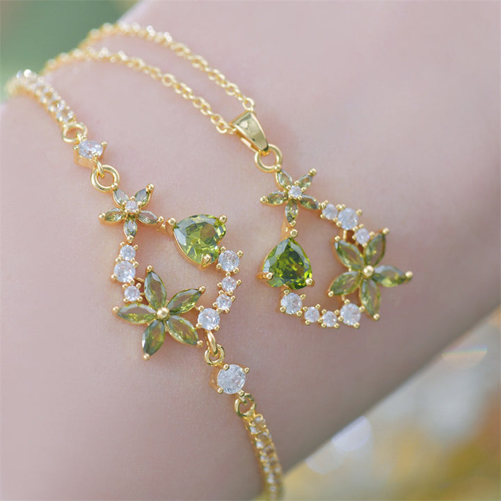 Multicolor Floral Adjustable Pull Bracelet, Multi Diamond Flower Elegant Women Jewelry