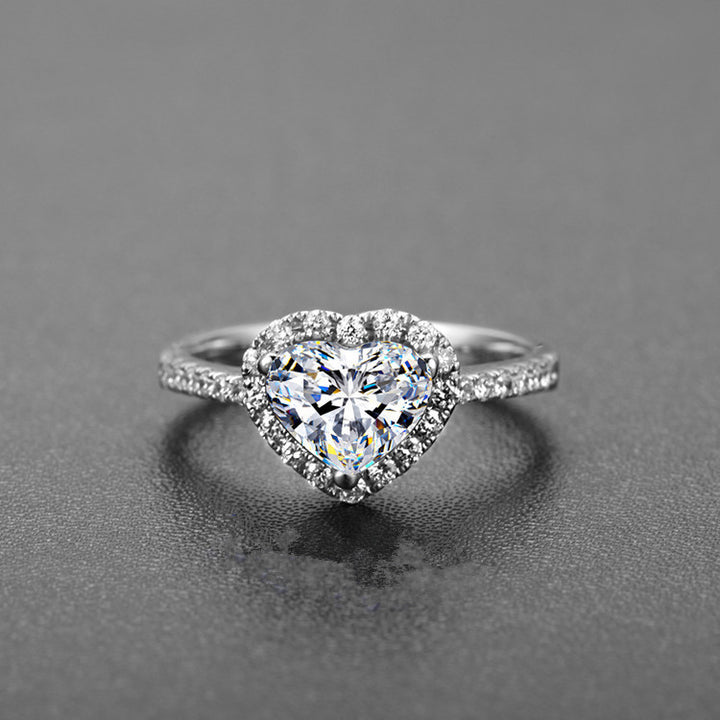 Heart Diamond Halo Engagement Ring (Luxury Romantic Proposal Band)