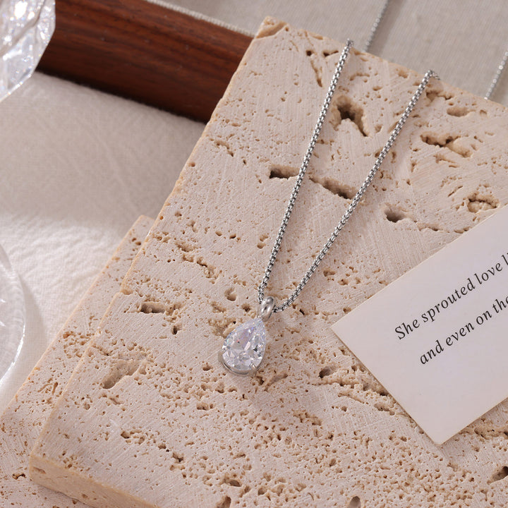 Luxury Teardrop Solitaire Necklace (Versatile Silver Tone Clavicle Chain)