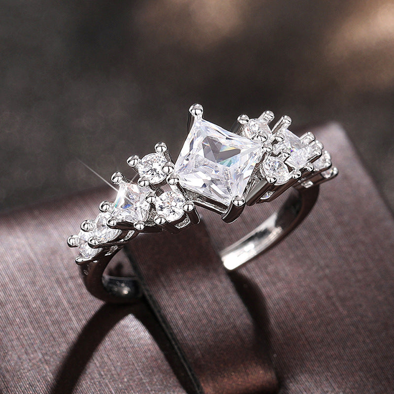 Princess Cut Diamond Staggered Pavé Ring (Light Luxury Niche Elegant Band)